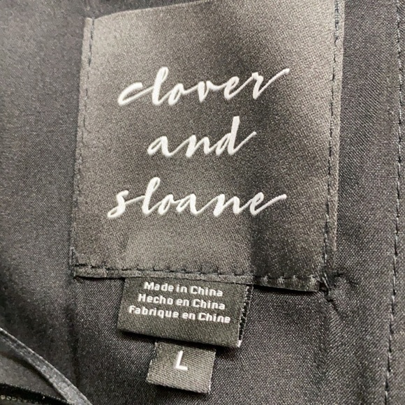 Clover & Sloane Box Pleated Neckline Black Dress - Picture 6 of 7